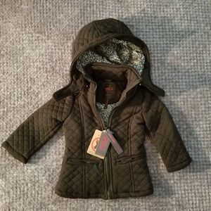 Yoki black quilted coat